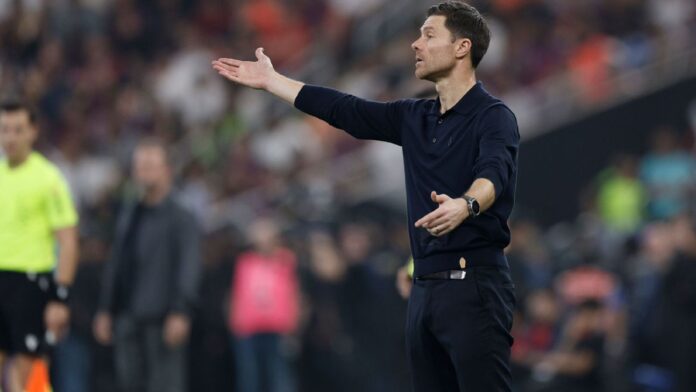 real-madrid-age-rapidamente-e-anuncia-novo-treinador-apos-saida-de-xabi-alonso